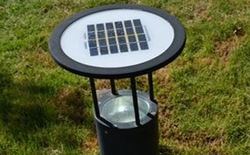 别墅庭院氛围营造：和田市草坪灯选型与布光技巧